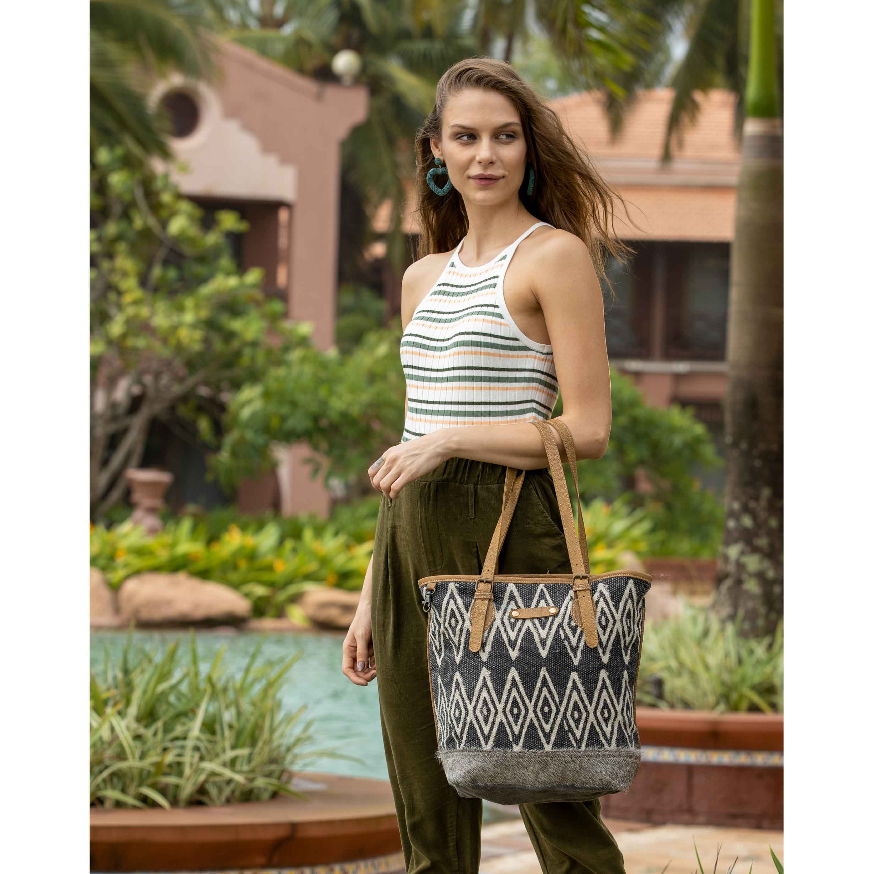 ROLE MODEL TOTE BAG