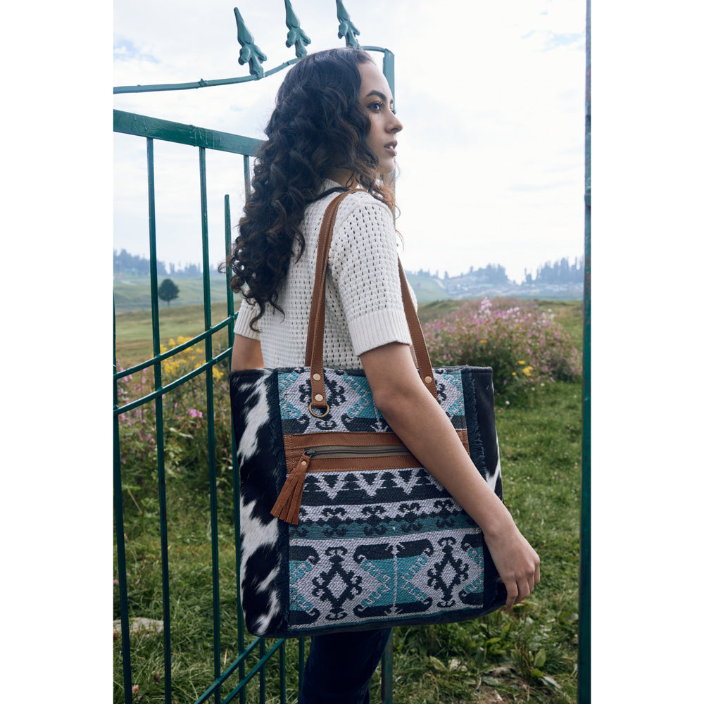 ISABELA TOTE BAG