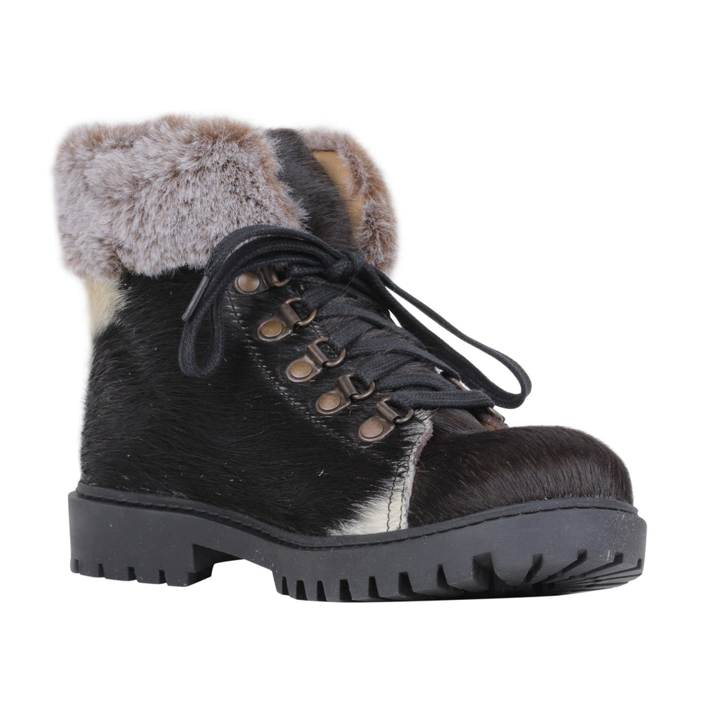 Turbulent Boots
