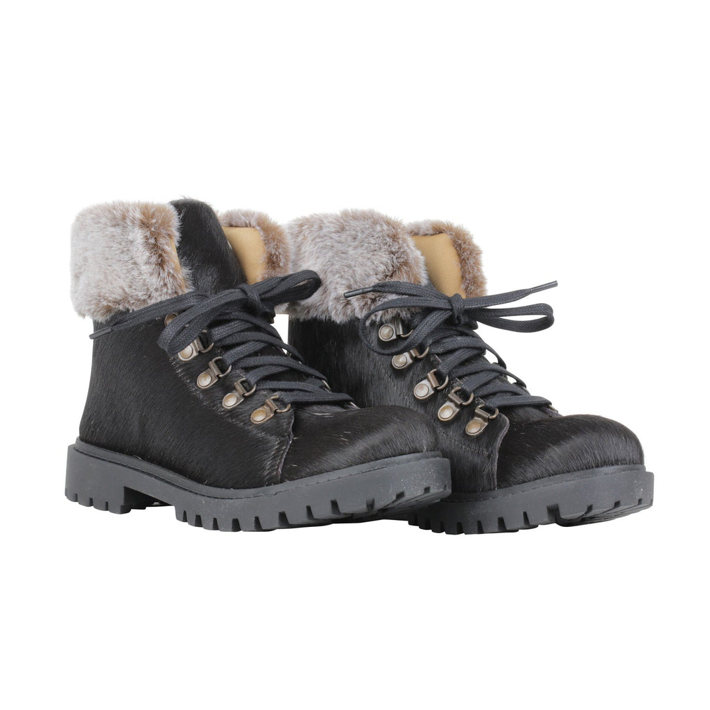 Turbulent Boots