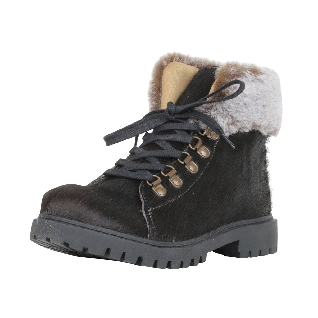Turbulent Boots