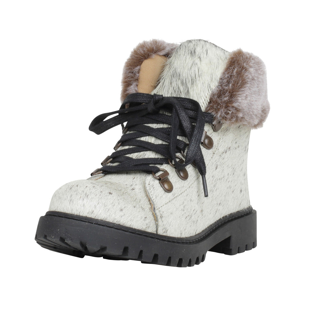 Turbulent Boots