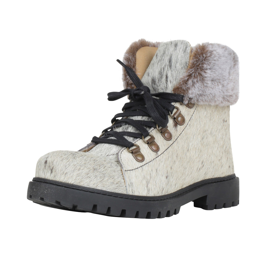 Turbulent Boots